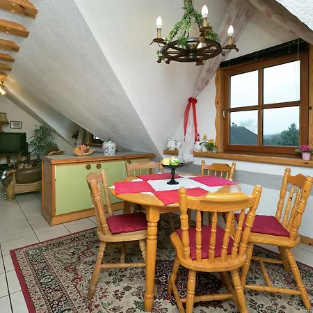 Warm In Bombogen With Private Parking *